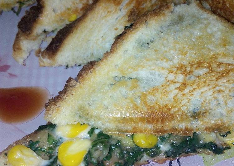 How to Make Tasty Spinach corn sandwich
