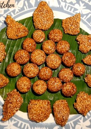 তিলের নারু রেসিপির প্রধান ছবি