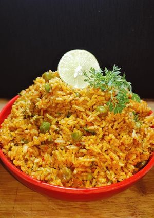 A picture of Khada Tawa pulao || तवा पुलाव #nice #ricerecipe.