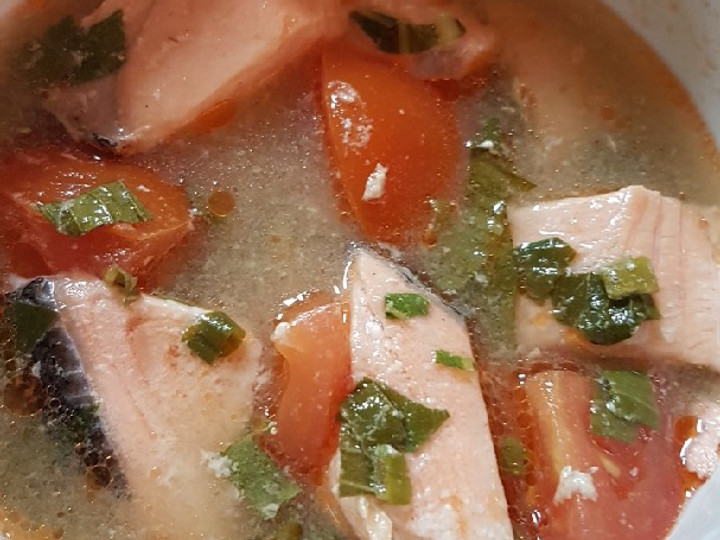 Resep Salmon kukus kuah asam tomat, Bisa Manjain Lidah