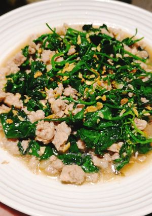 รูปของ ผัดตำลึงหมูสับ