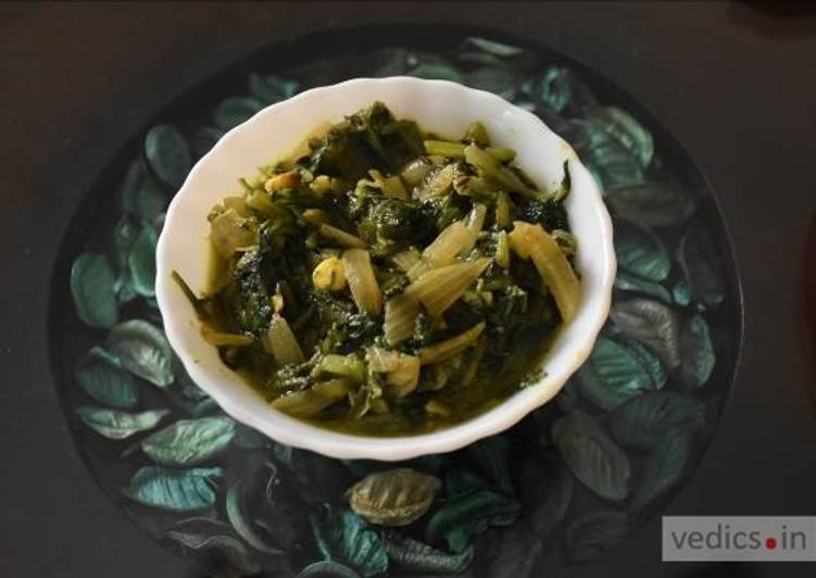 Step-by-Step Guide to Make Homemade Palak (spinach) saag recipe