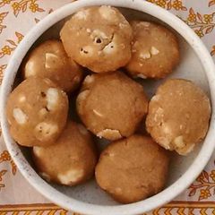 A picture of Wheat flour Laddu.