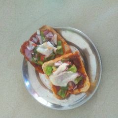 A picture of Bread pizza.