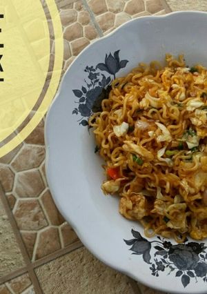 Foto resep Indomie goreng tek tek