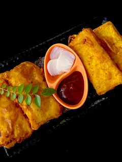 ब्रेड पकौड़ा (bread pakoda recipe in Hindi) रेसिपी मुख्य फोटो