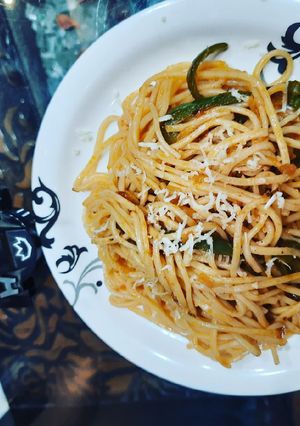 A picture of Spaghetti.