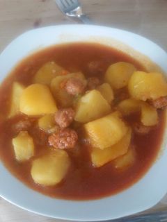 Una foto de Patatas con chorizo
