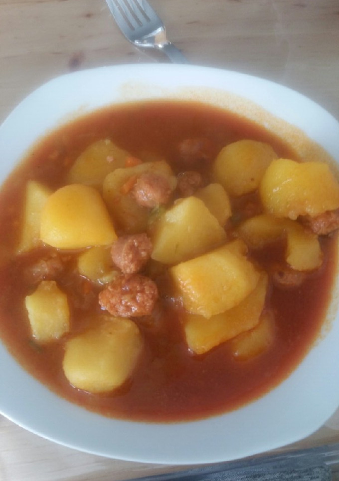 Una foto de Patatas con chorizo