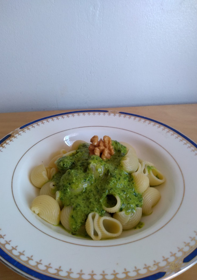 Una foto de Pesto al paso
