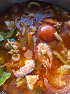 Gambar Tomyam campur