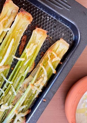 A picture of Oven roasted leek.