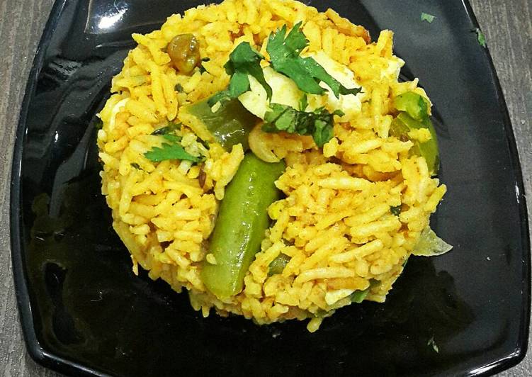 Step-by-Step Guide to Make Award-winning Egg Pulao