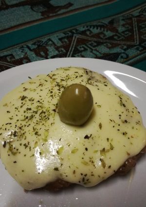 Una foto de Pizza de carne,sin harina