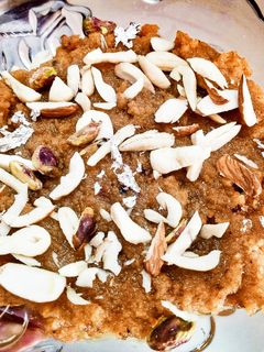 हेल्दी इंसटेंट मूंग दाल हलवा(healthy instant moondaal halwa recipe in hindi) रेसिपी मुख्य फोटो