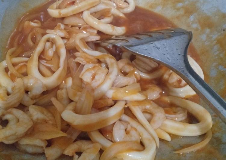 Resep Udang Cumi Asam Manis Yang Nikmat
