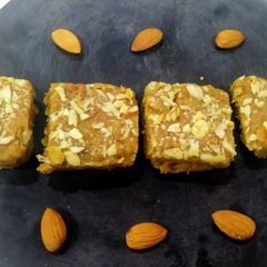 A picture of Mohanthal.