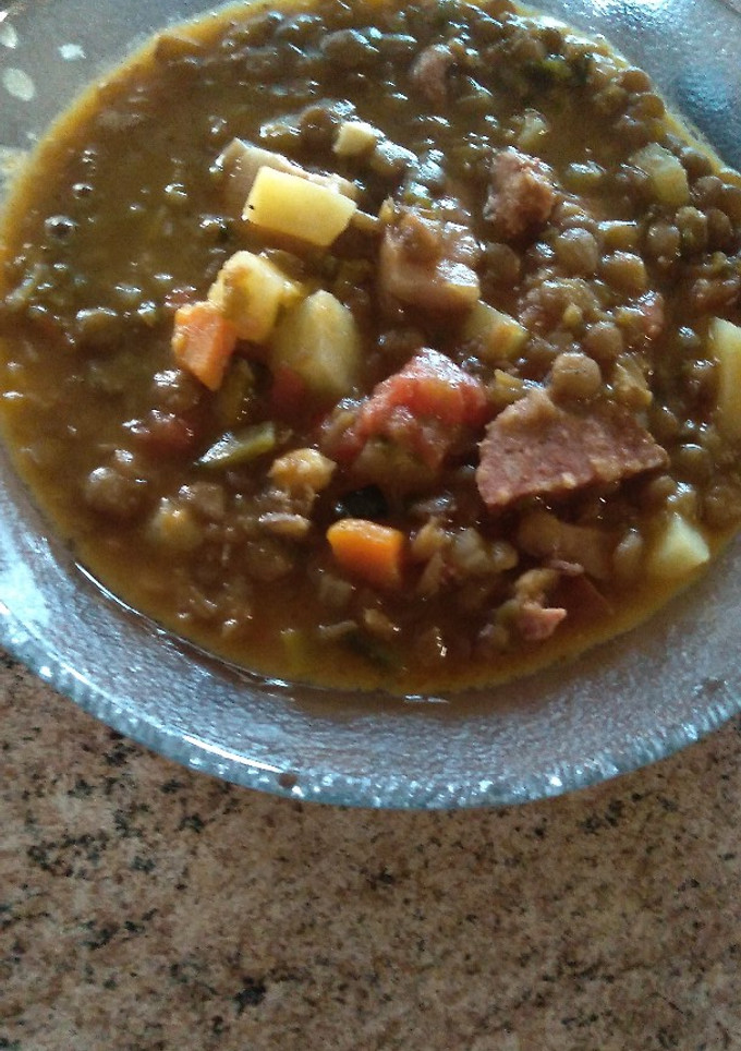 Una foto de Guiso de lentejas fácil y simple