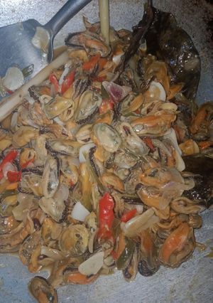 Foto resep Tumis Kerang Kupas Pedas Gurih Nikmat