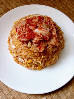 韓式泡菜雞丁炒飯(簡單料理)(罐頭料理) 的食譜成品照片