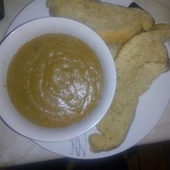 A picture of Split peas soup and Dombolo.