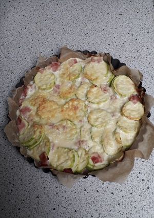 Une photo de Quiche sans pâte courgettes et jambon