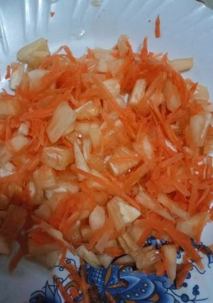 A picture of Pineapple kachumbari.