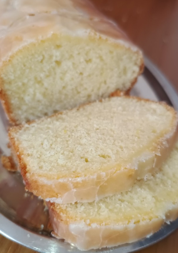 Una foto de Budín de limón súper fácil