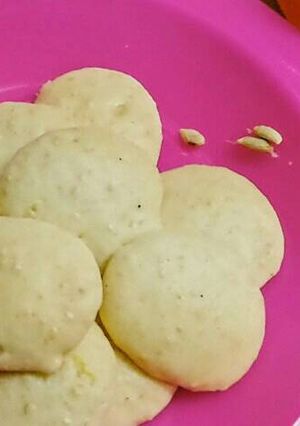 Una foto de Galletitas "Lengüitas" de Avena y Limón 🍋