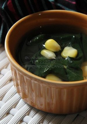 A picture of Sayur Bening (Indonesian Clear Soup).