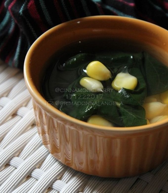 A picture of Sayur Bening (Indonesian Clear Soup).