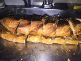 Sándwich de costilla gigante de barbacoa