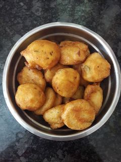 உளுந்தம்பருப்பு வடை செய்முறை முக்கிய புகைப்படம்