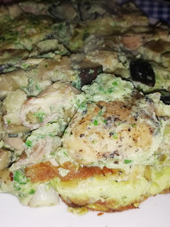 Una foto de Tortilla de berenjenas con sobras de pollo(en sartén o al horno)