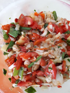 Una foto de Ensalada con bacalao