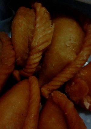 A picture of Gujiya.