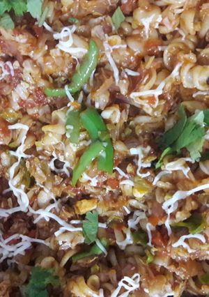 ચિલી પાસ્તા(Chilli pasta recipe in Gujarati) રેસીપી મુખ્ય ફોટો