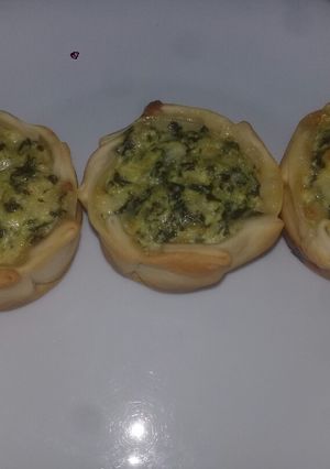 Una foto de Canastitas de espinaca y ricota