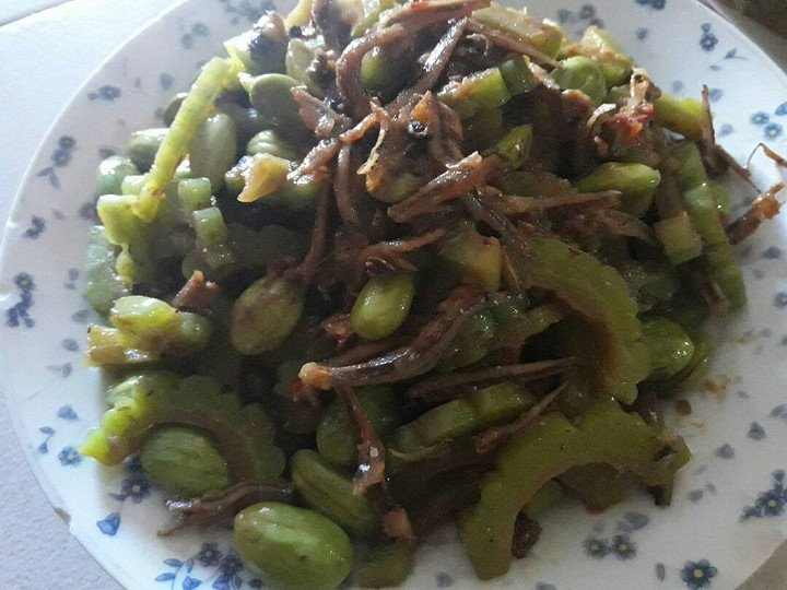 Resep Tumis Pare Pete Ikan Teri Pedas Simpel yang Lezat Sekali