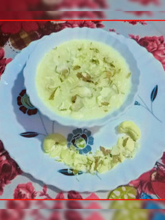 दूध वाली मीठी सेवइयां (doodh wali meethi seviyan recipe in Hindi) रेसिपी मुख्य फोटो