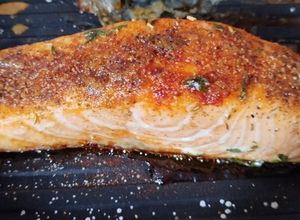 Une photo de Saumon et épices à l'air fryer