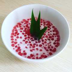A picture of Bubur sagu mutiara.