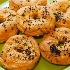 A picture of I love Bagel.