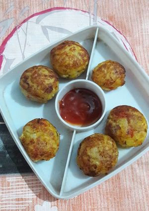 A picture of Potato veggie balls.