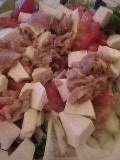 Una foto de Ensalada con de todo un poco