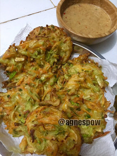 Foto resep Bakwan sayur / Bala-bala Sambal Kacang