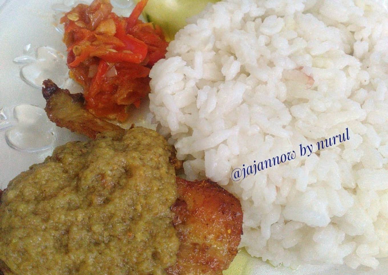 Ayam bumbu bebek