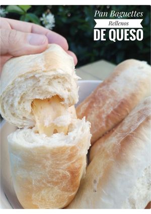 Una foto de Pan Francés Baguettes Rellenos de Queso y perfumados con Limón
