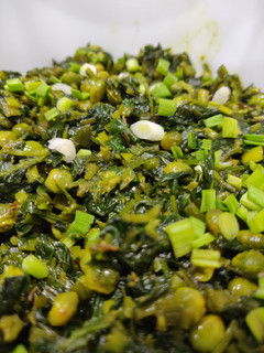 મેથી લીલવા નું શાક (Methi Lilva Shak Recipe In Gujarati) રેસીપી મુખ્ય ફોટો