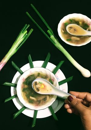 A picture of Tom Yum Soup.